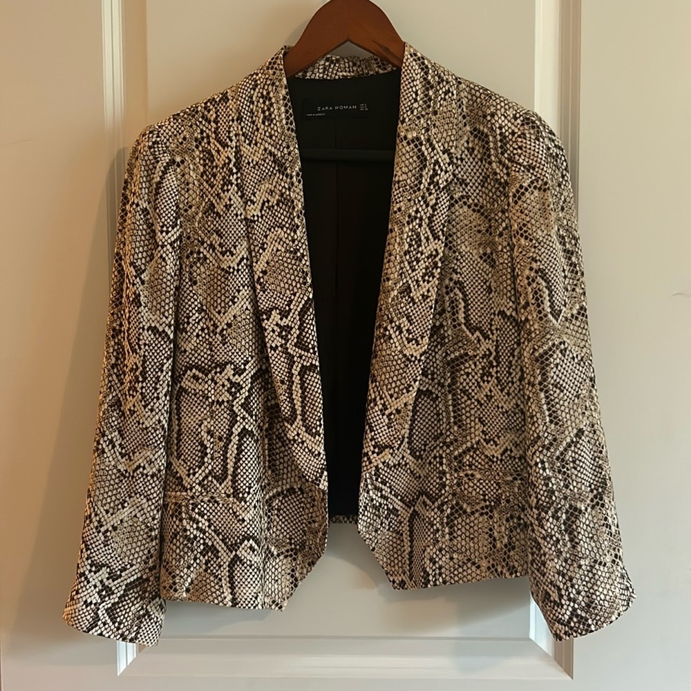 Zara Beige Snake Pattern Blazer